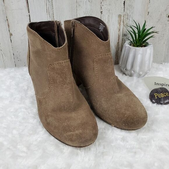 Steve Madden Harrlee Suede Booties Tan Size 6.5 - Picture 1 of 11
